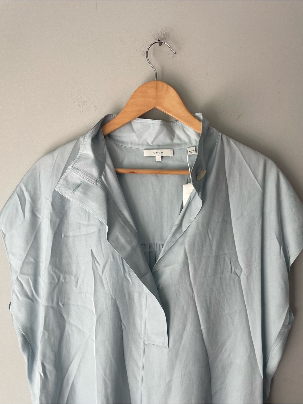 Vince Silk Blend Twill Short Sleeve Blouse - Picture 3 of 6